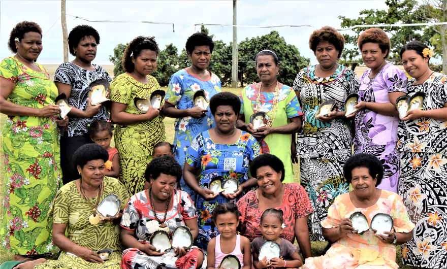 Women in the pearl industry Western Pacific